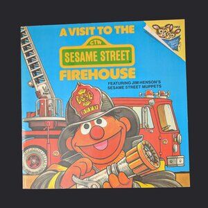 A Visit to the Sesame Street Firehouse Vintage Please Read To Me